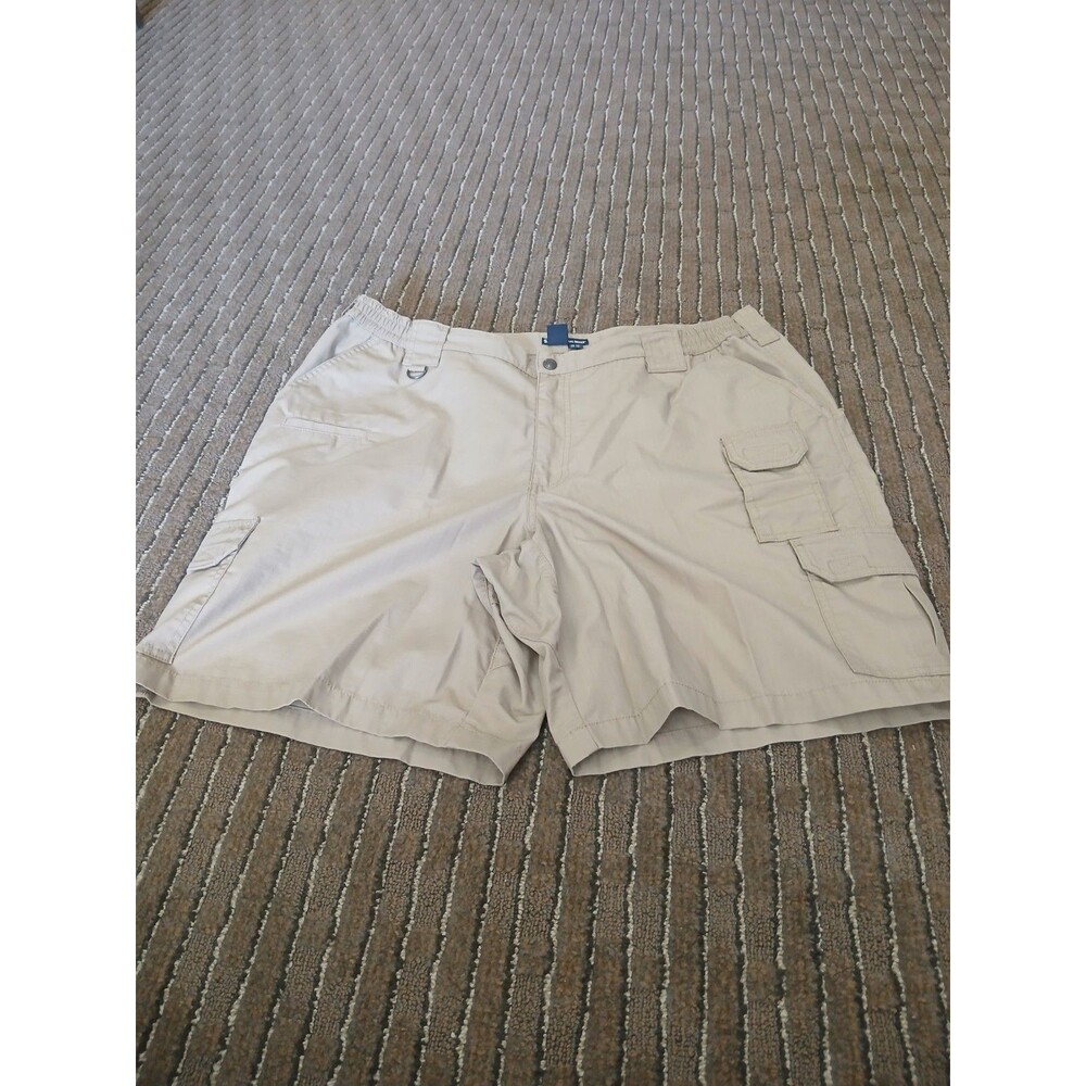 5.11 Tan Cargo Shorts Men's Size 42 Hiking Beach Outdoors Spring Fishing Casual